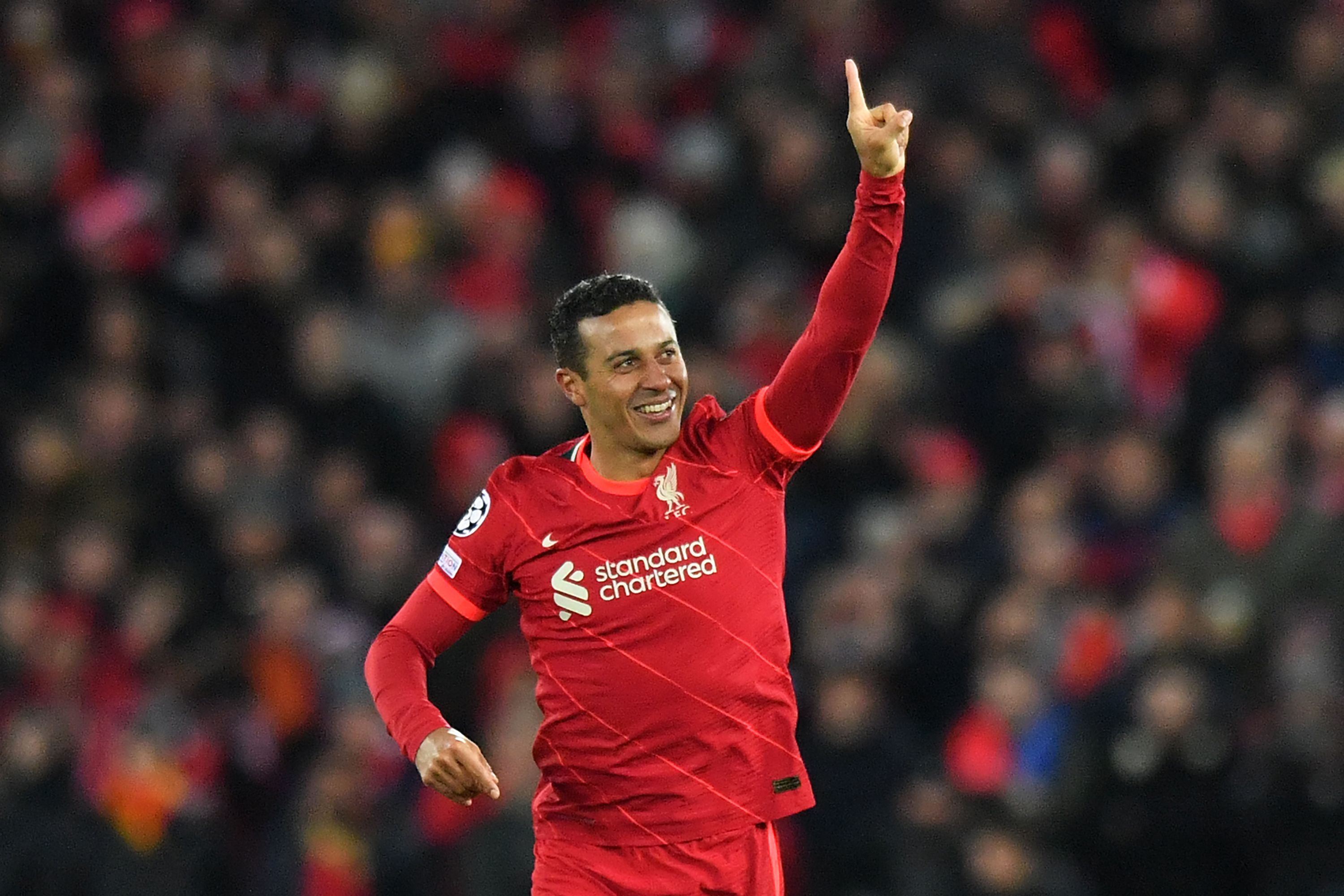 Gelandang Liverpool Thiago Alcantara