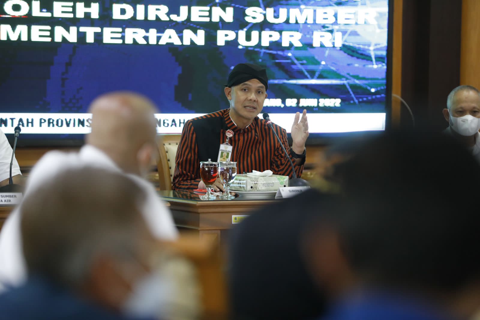 Tangani Banjir Rob Pantura, Ganjar Targetkan Dua Pekan Selesai