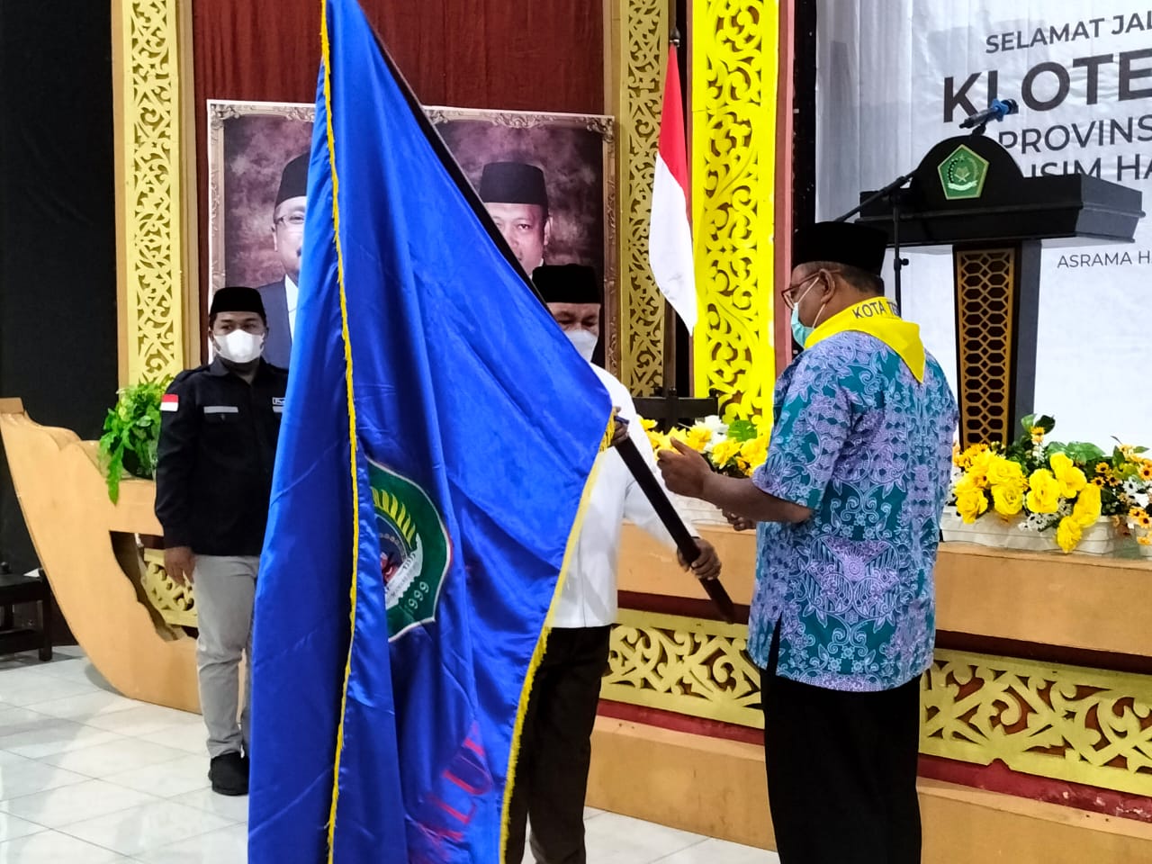 491 Jamaah Calon Haji Asal Provinsi Malut Diberangkatkan ke Emberkasi Makasar