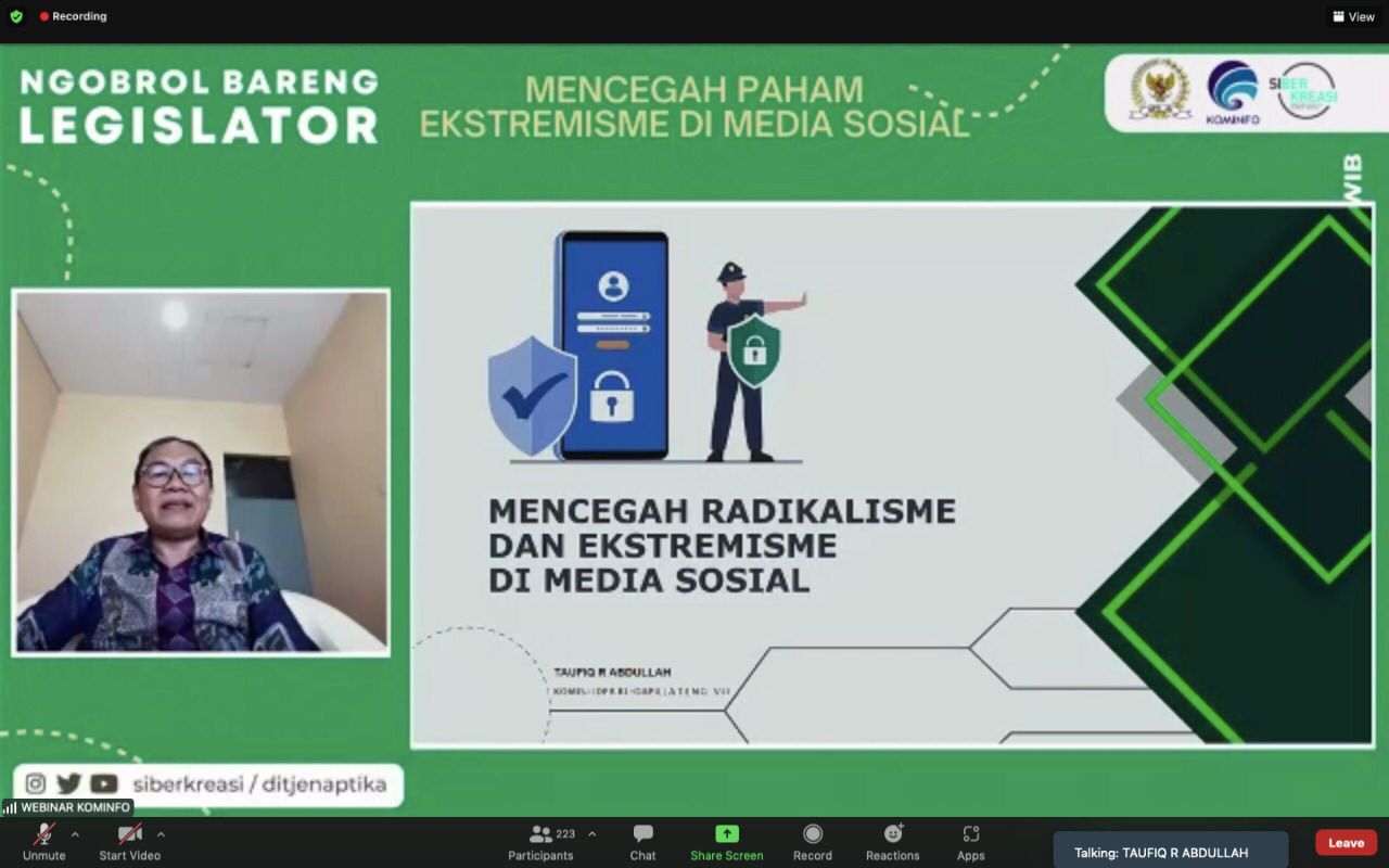 Webinar Ngobrol Bareng Legislator bertema “Mencegah Paham Ekstremisme di Media Sosial”, Minggu (26/6).