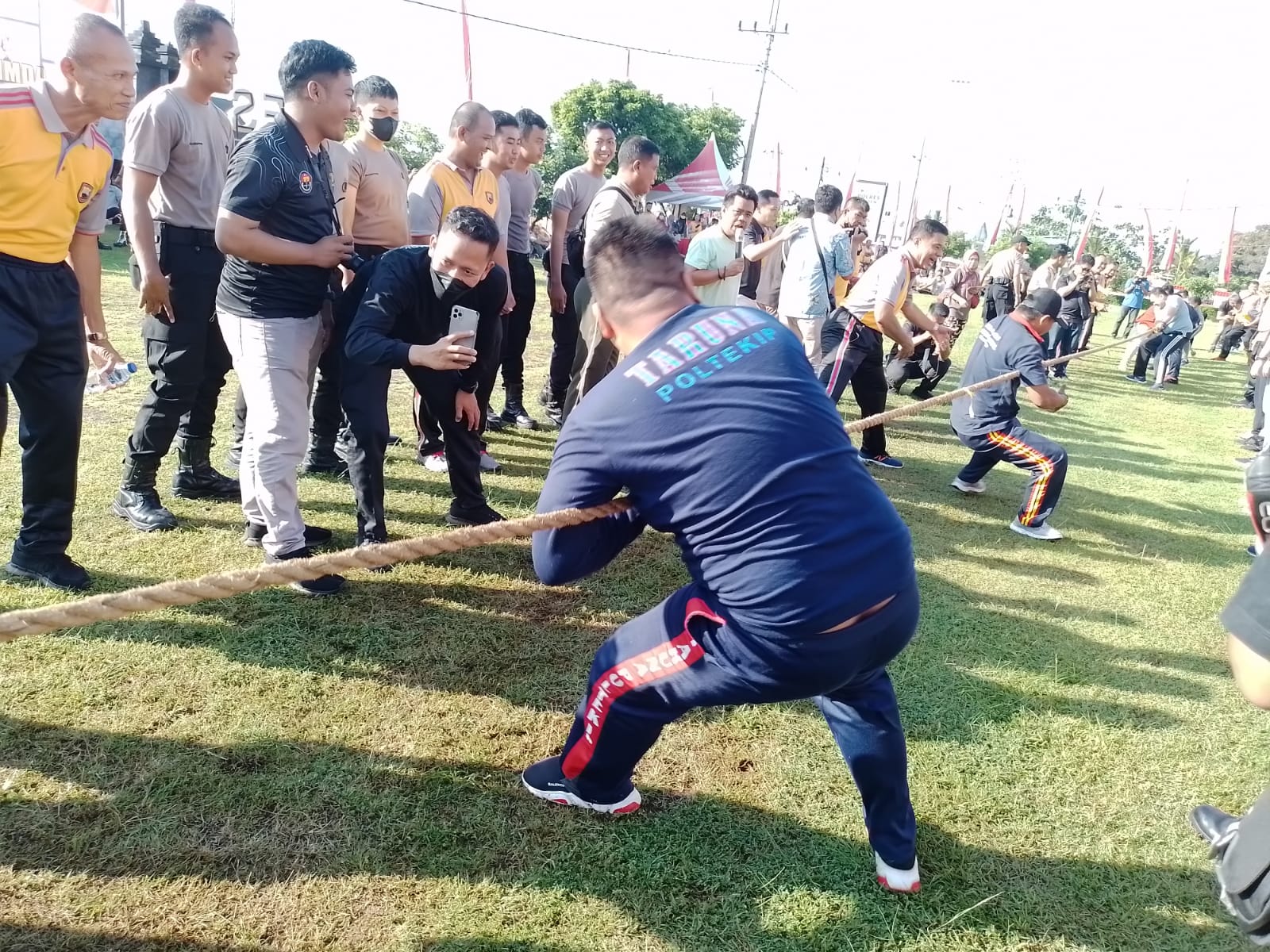 Polres Klaten menggelar berbagai lomba untuk memeriahkan HUT Bhayangkara