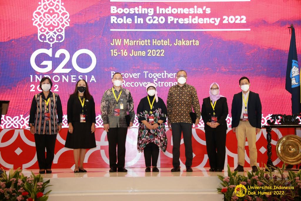 Sebagian para pembicara pada Konferensi internasional bertema “Boosting Indonesia’s Role in G20 Presidency 2022”