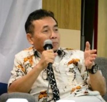 Pengamat ekonomi Universitas Diponegoro Semarang, Prof FX Sugiyanto