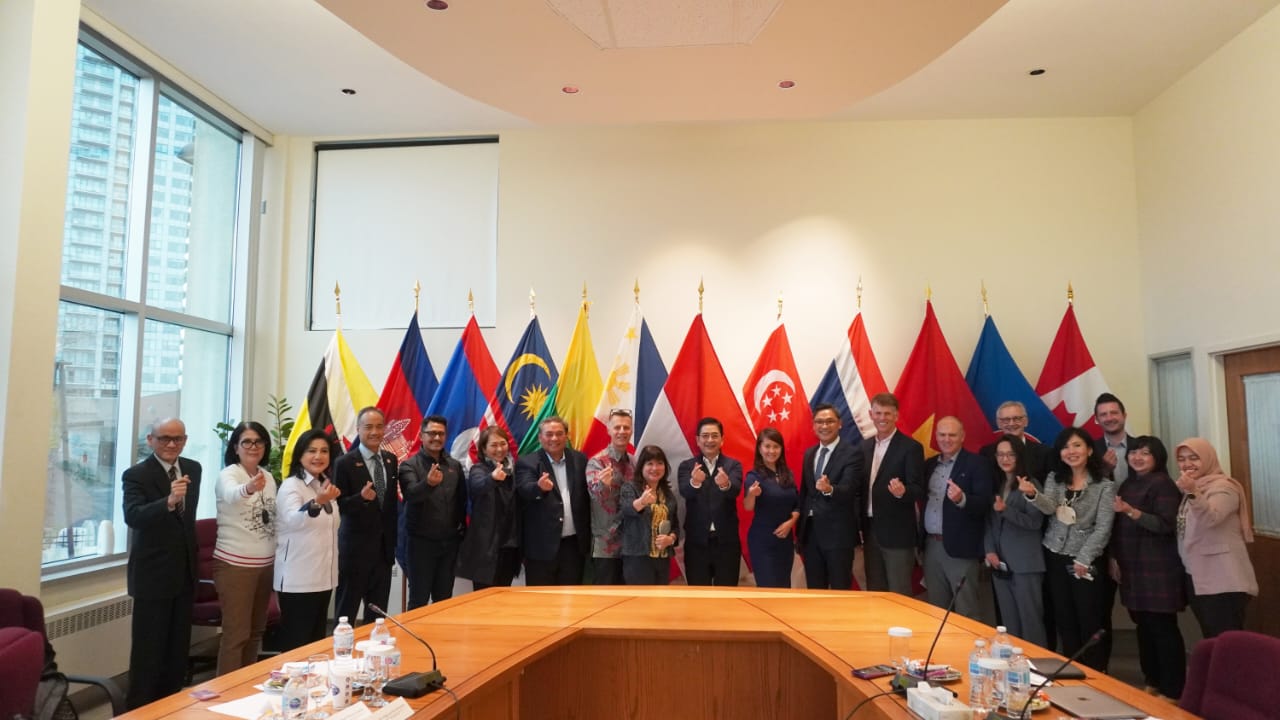 Delegasi Kadin yang juga Forum B20 Indonesia bertemu dengan komunitas bisnis di Kanada