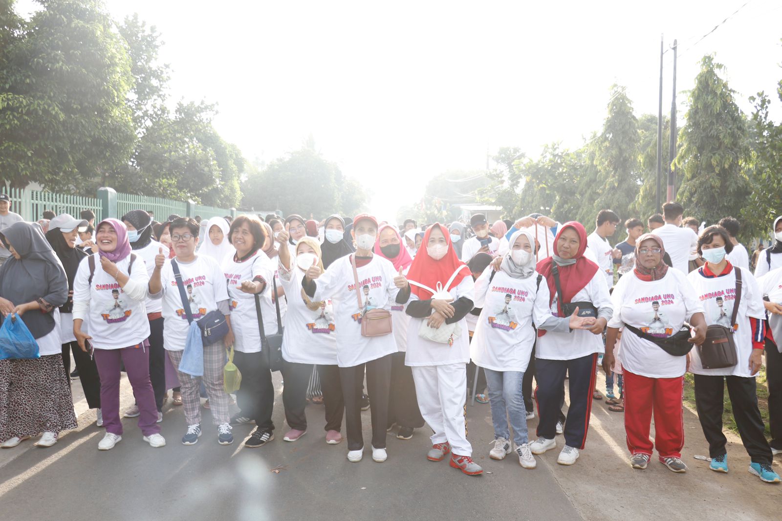 Kegiatan jalan sehat yang diadakan Teman Sandi di Kota Metro.