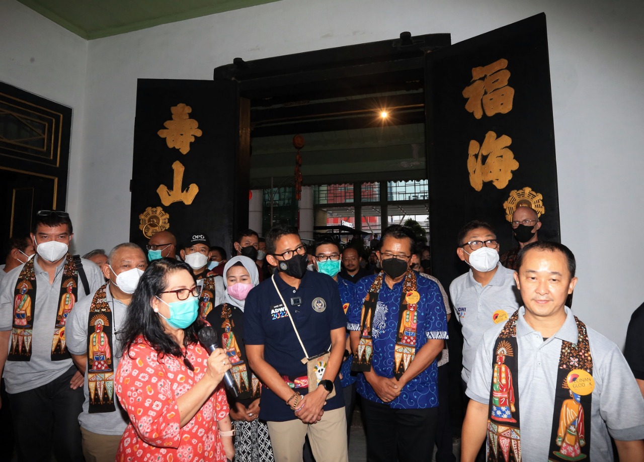 Menparekraf Sandiaga Uno mengunjungi Kawasan Pecinan Glodok, Tamansari, Jakarta Barat.
