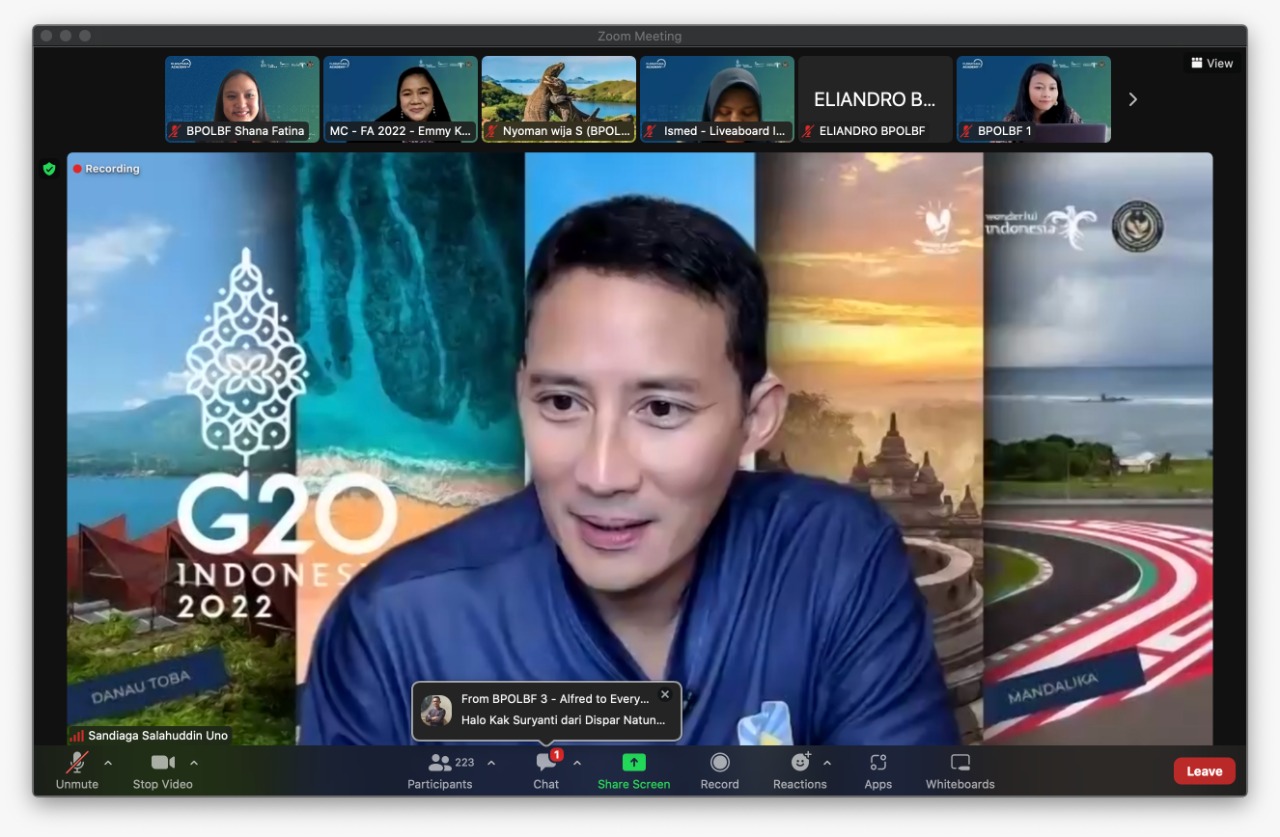 Webinar Pembukaan Floratama Academy yang dilakukan Menparekraf Sandiaga Uno.  