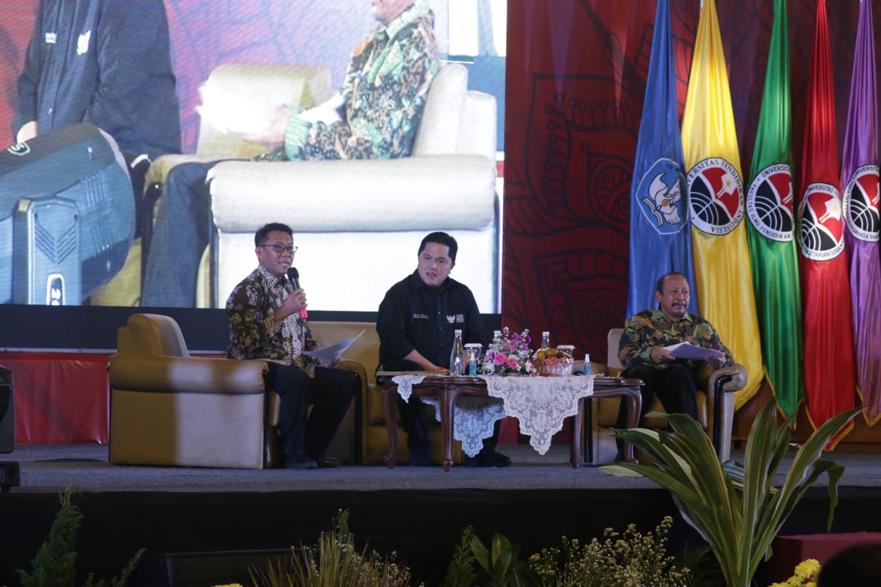 Menteri Badan Usaha Milik Negara Erick Thohir di kampus Universitas Pendidikan Indonesia Bandung