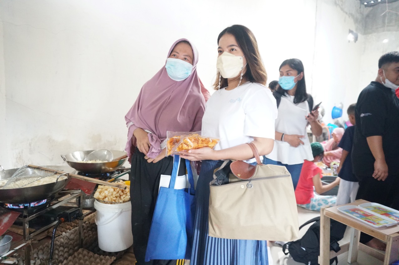 Fintech Ringan membantu para pelaku UMKM di Makassar, Sulsel.