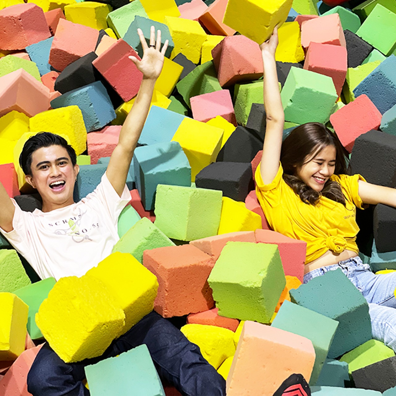 Yello Hotel berkolaborasi dengan 23 Jump Street meluncurkan pake menginap sleep and jump