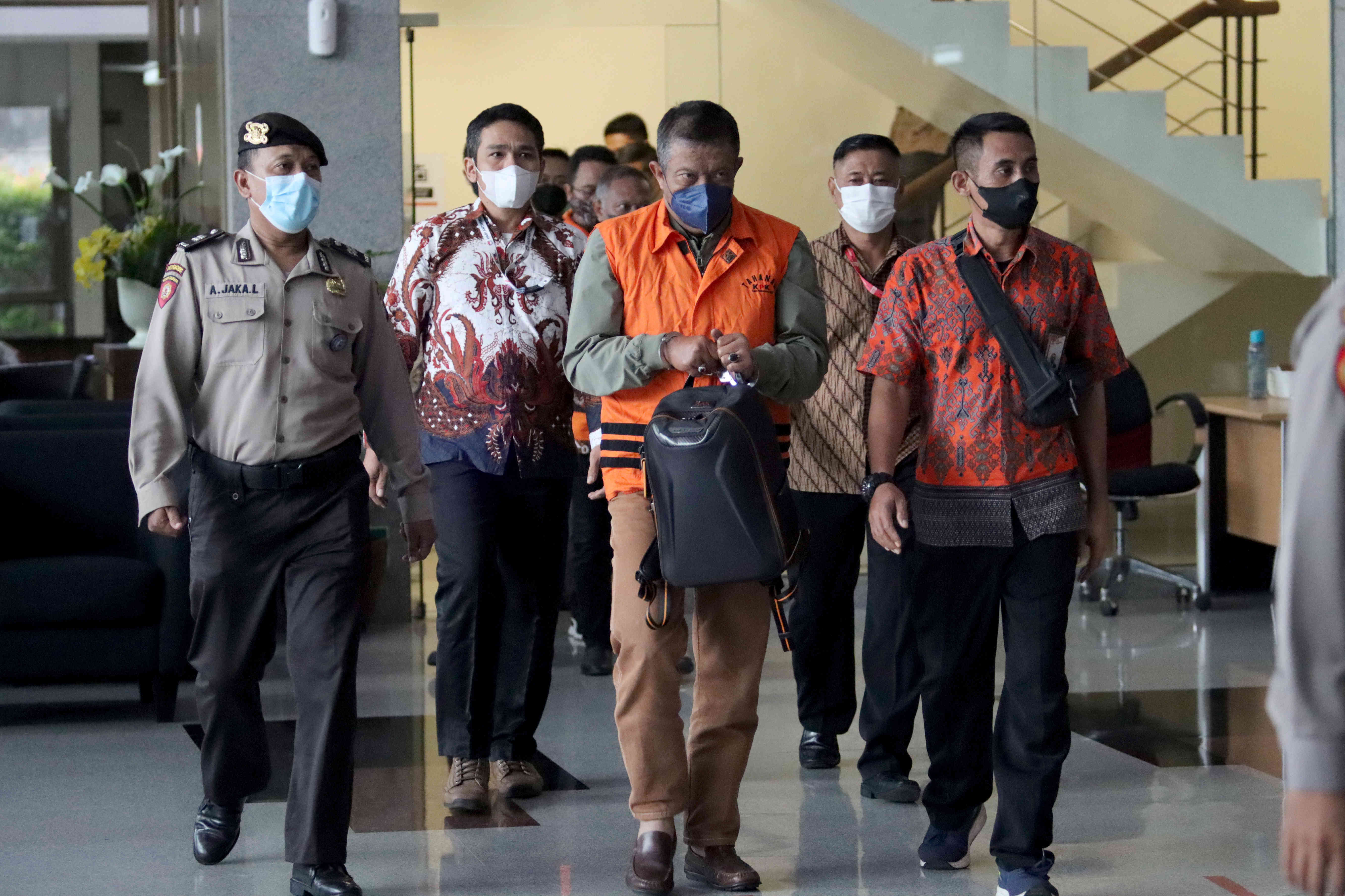  Mantan Wali Kota Yogyakarta Haryadi Suyuti (rompi tahanan)