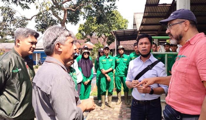  Direktur Polbangtan Malang, Setya Budhi Udrayana (ke-2 kiri) diskusi dengan Country Director IFAD, Ivan Cossio Cortez [kanan]