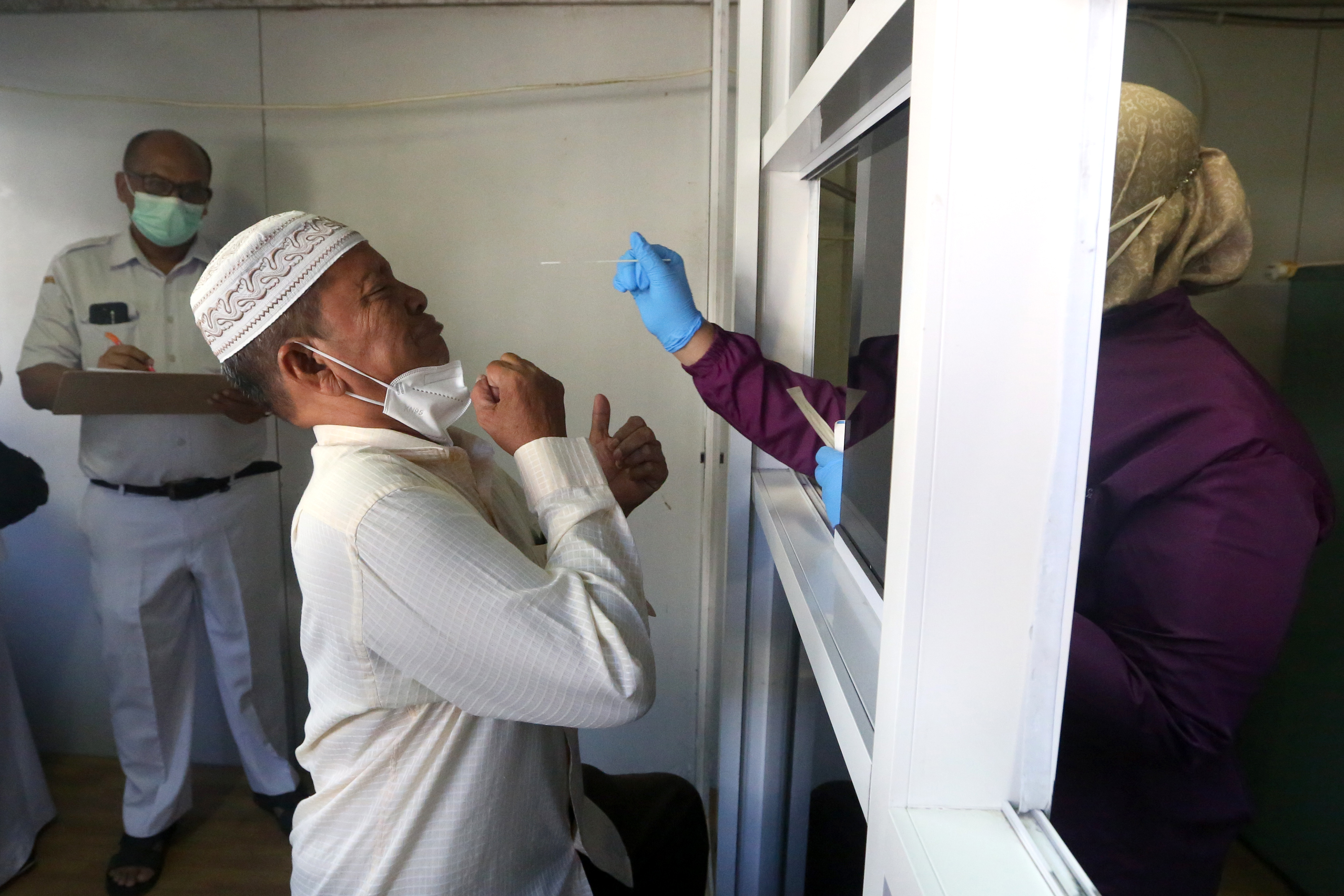 Puncak Kasus Covid-19 di Indonesia Diprediksi Bisa Diatas 20 Ribu Kasus Per Hari