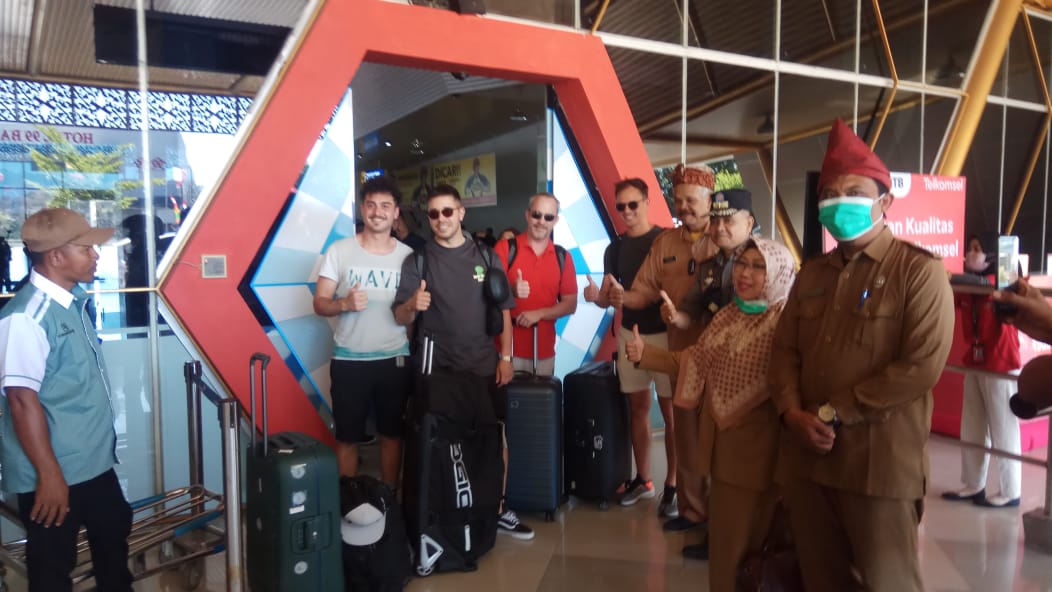 Tim motocross MXGP mulai berdatangan di Sirkuit MXGP Samota, Sumbawa Besar