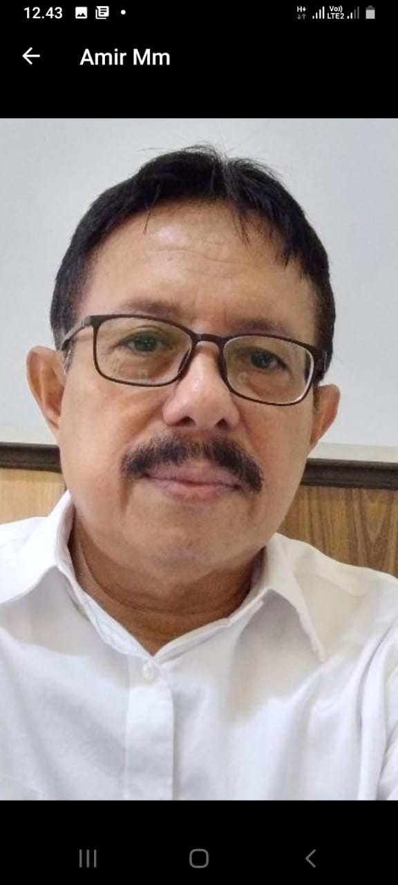 Rektor Universitas Semarang  Supari Priambodo