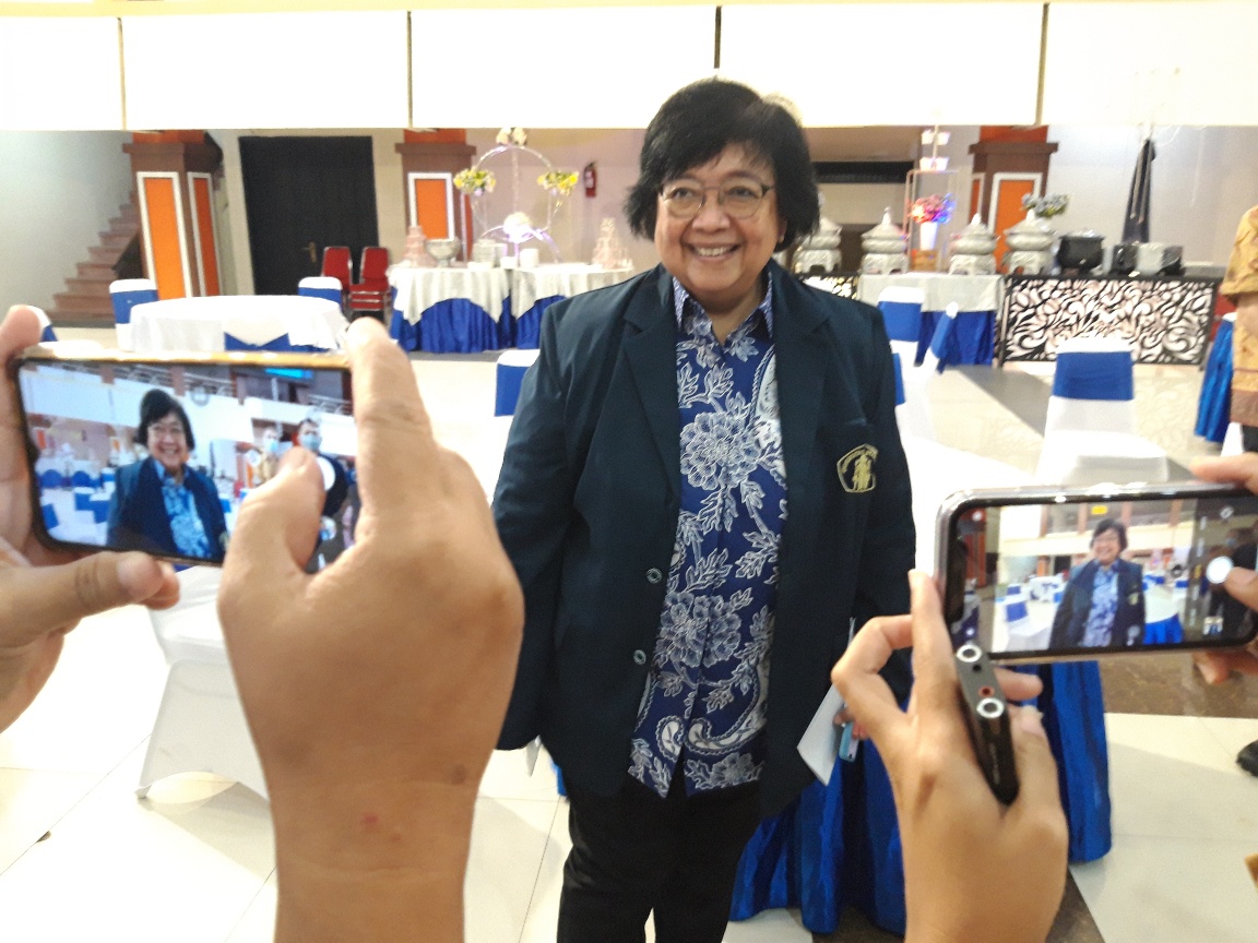 Menteri Lingkungan Hidup dan Kehutanan (LHK) Siti Nurbaya Bakar di Universitas Brawijaya, Malang, Jawa Timur.