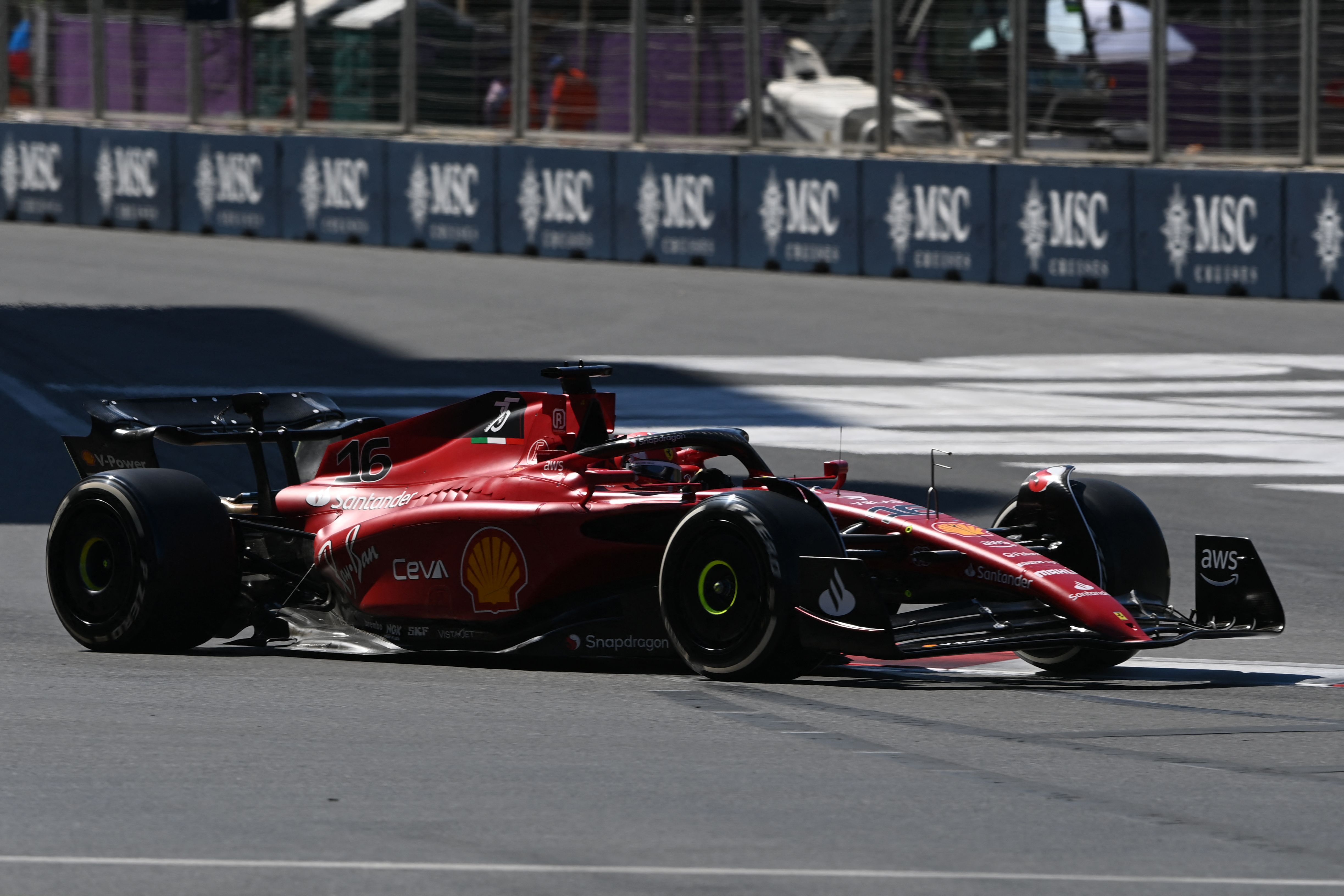 Pembalap Ferrari Charles Leclerc saat tampil di GP Azerbaijan