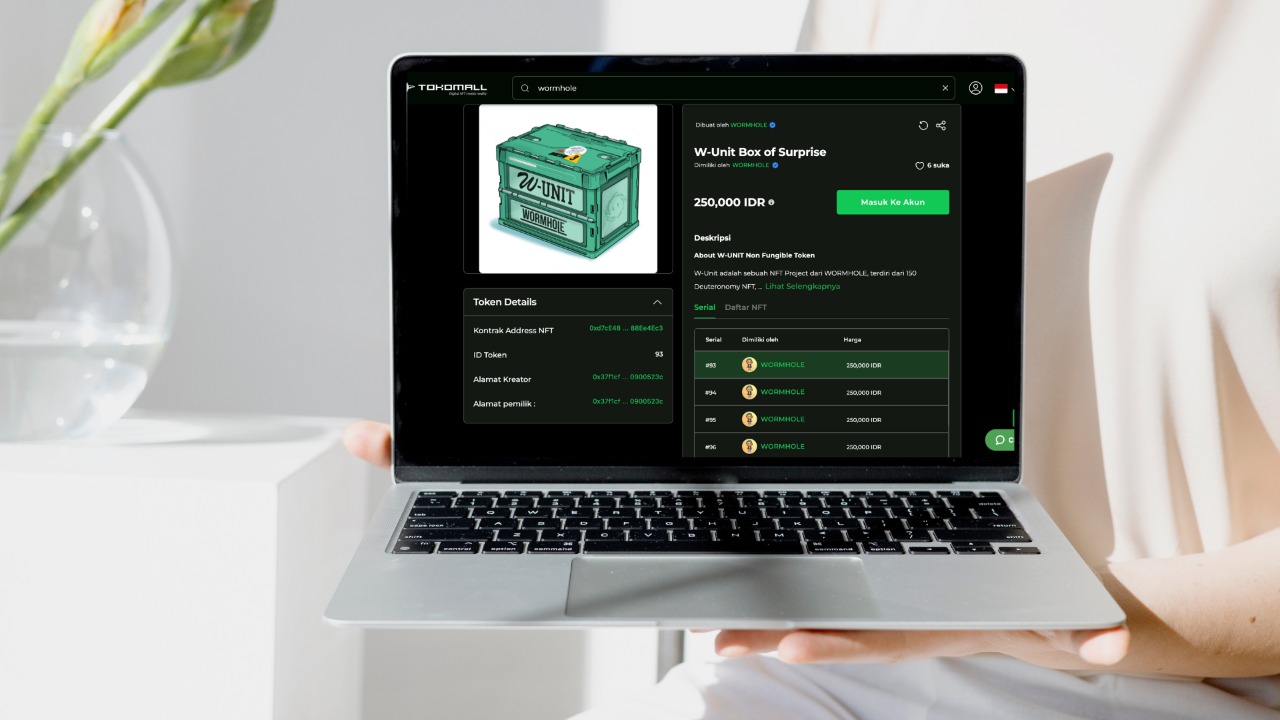 Ilustrasi produk kolaborasi TokoMall-Wormhole