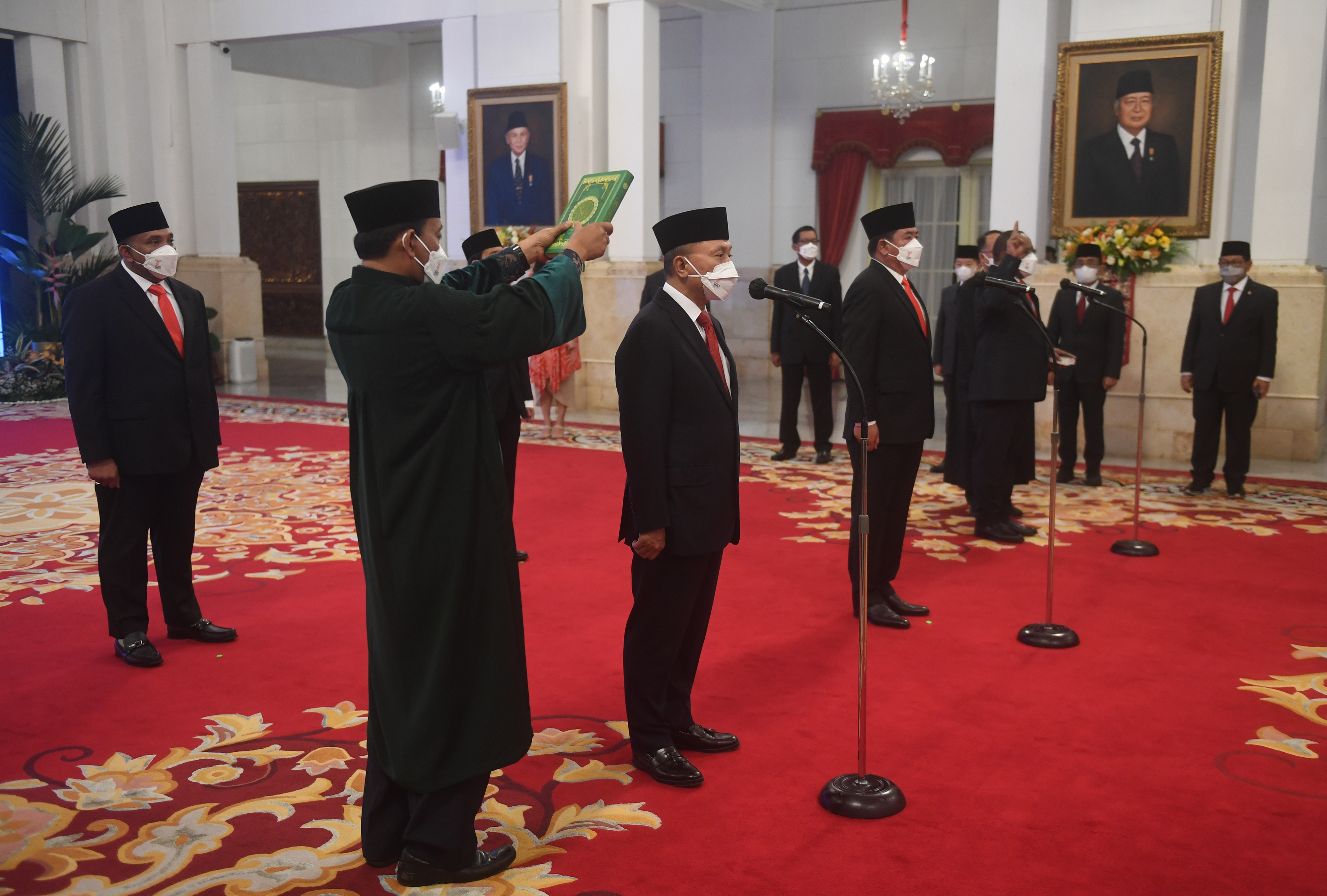 Pelantikan Menteri dan Wakil Menteri hasil perombakan kabinet.