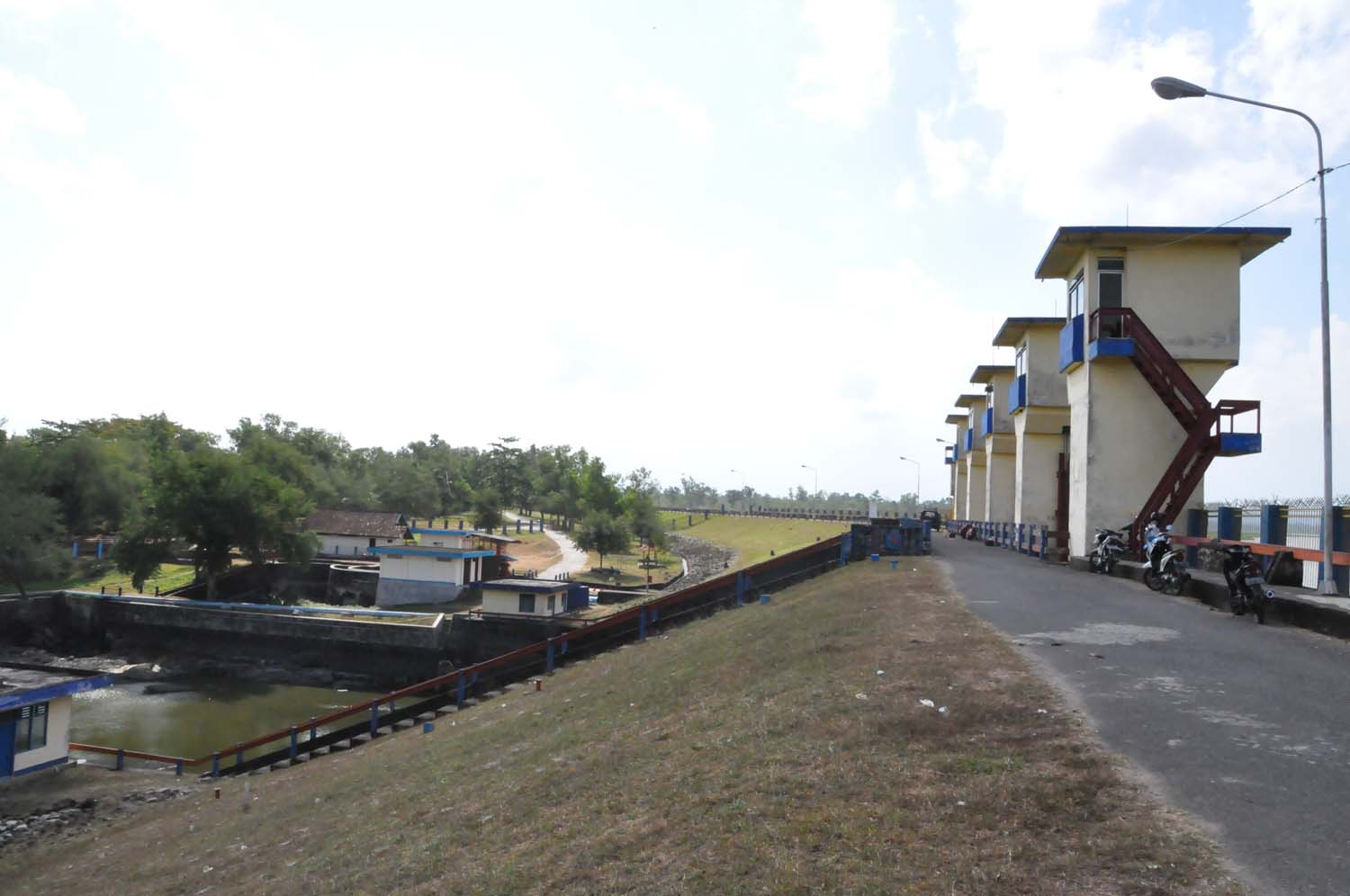 Bendungan Batu Bulan, salah satu bendungan di Kabupaten SUmbawa, NTB