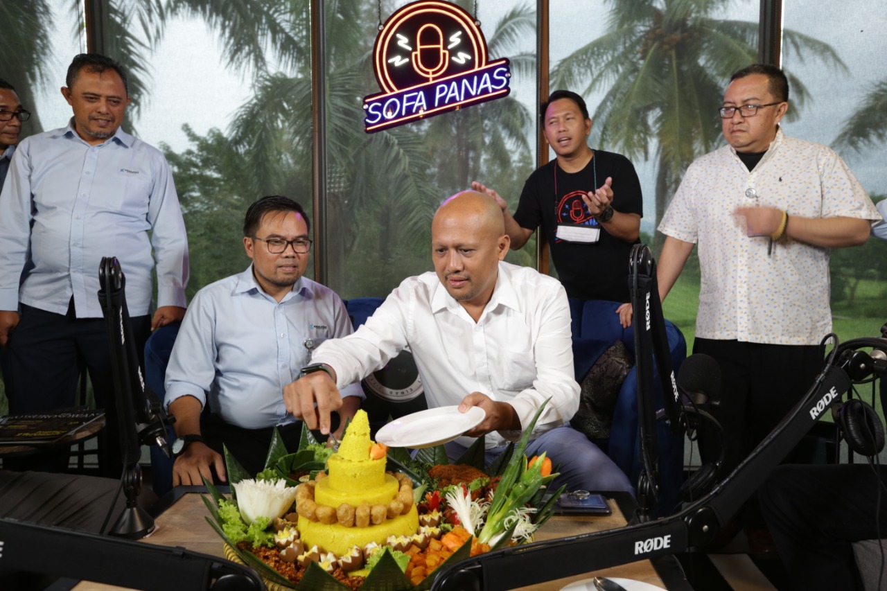 Sukuran dan Doa bersama peluncuran Podcast Sofa Panas dari Krakatay Sarana Properti