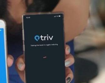 Aplikasi platform jual beli Bitcoin, Triv.co.id, pada layar smartphone.