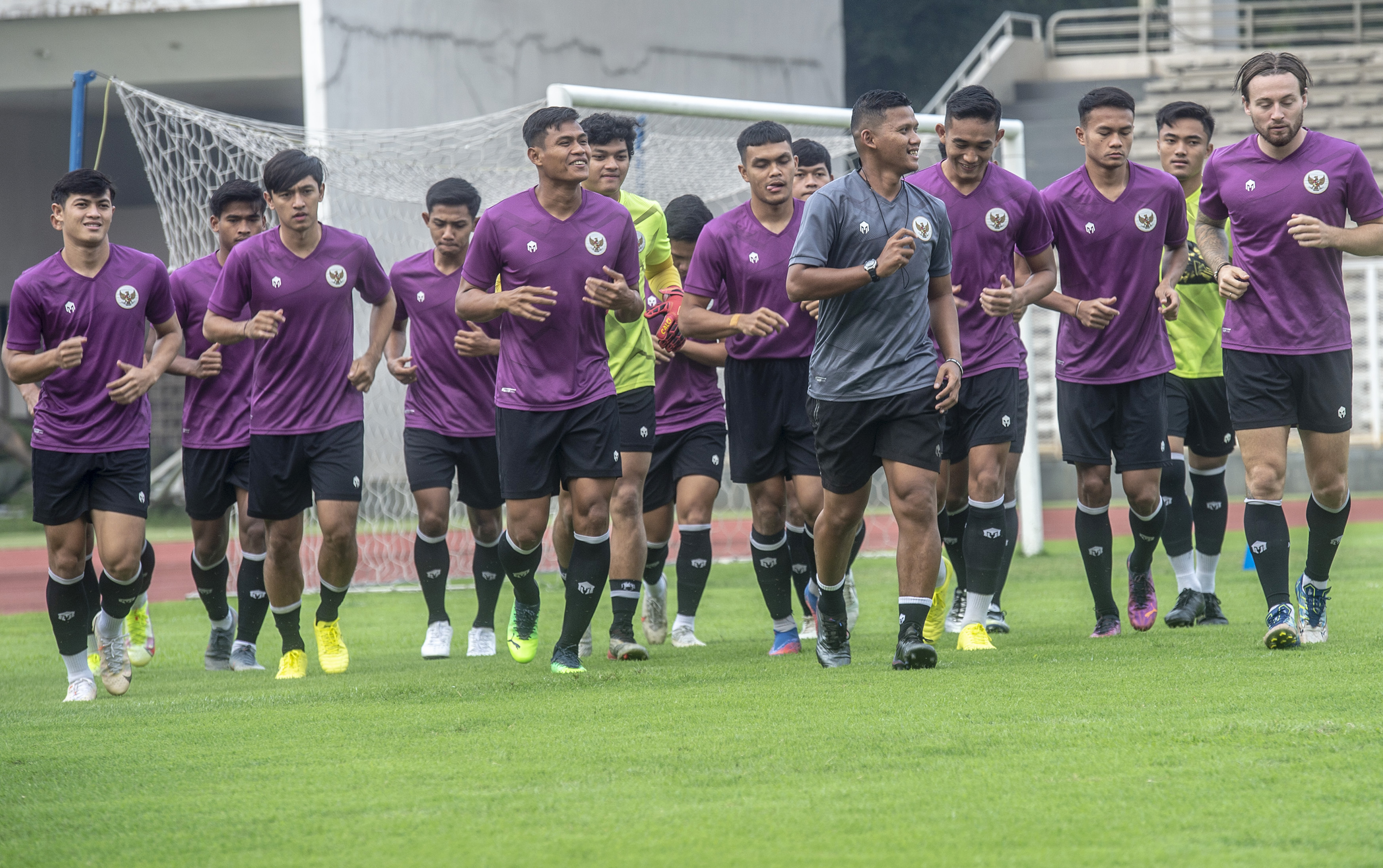 Pemain Timnas Berlatih