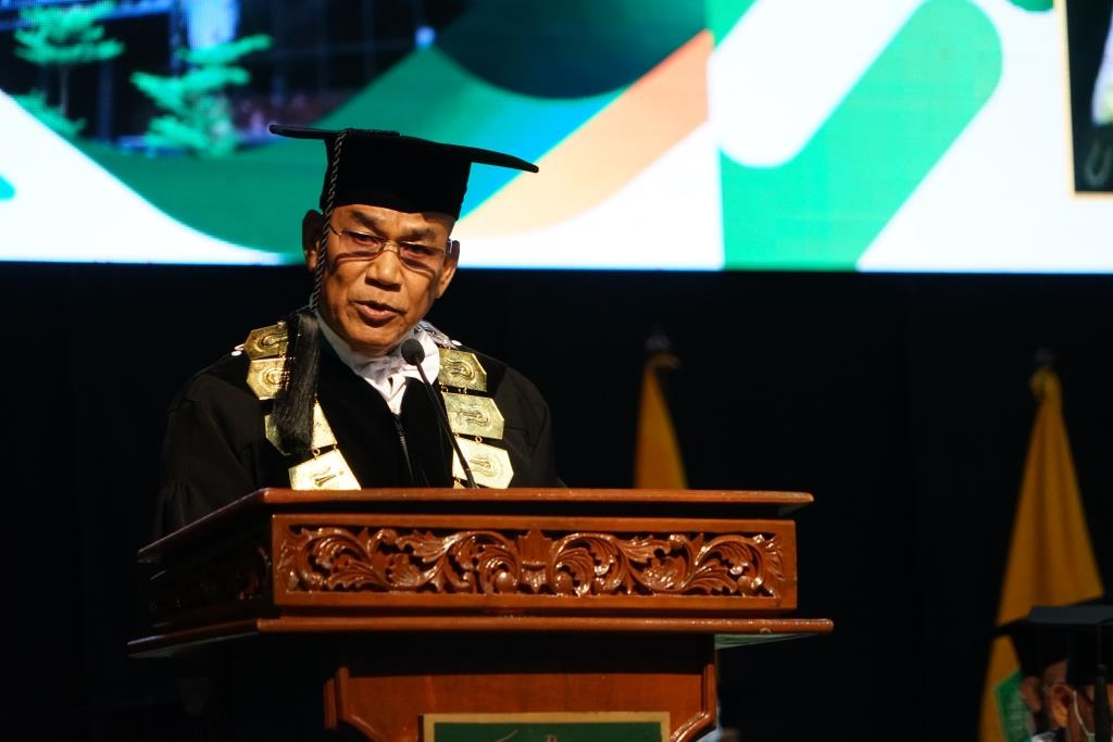  Rektor Universitas Nasional Dr. El Amry Bermawi Putera M.A