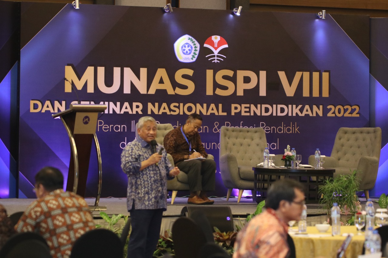 Guru Besar ITS, M Nuh berbicara pada Munas ISPI VIII di Kampus Universitas Pendidikan Indonesia, Bandung