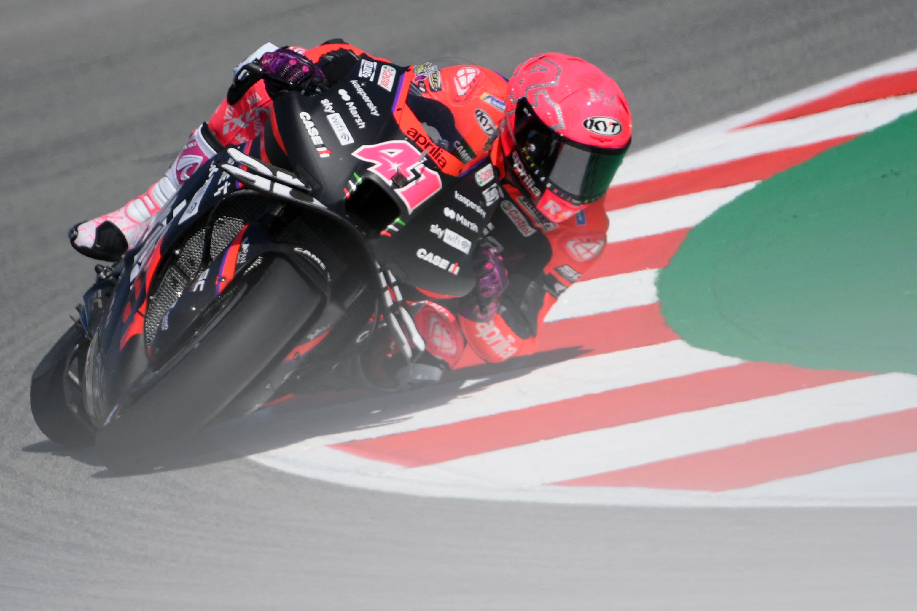 Pembalap Aprilia Aleix Espargaro