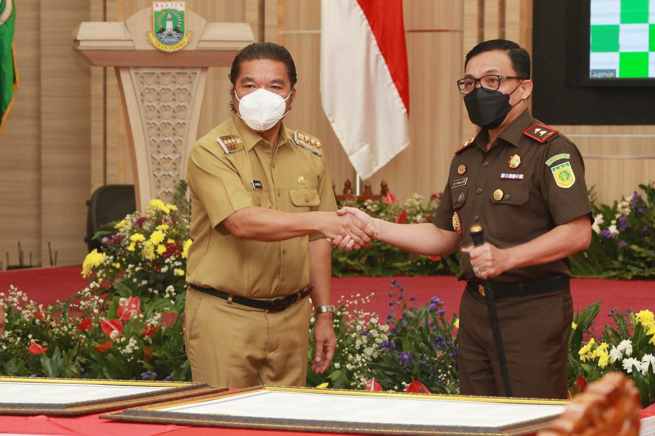 Penandatanganan Pakta Integritas Mewujudkan Provinsi Banten Bebas Korupsi, Kolusi, dan Nepotisme di Pendopo Gubernur Banten.