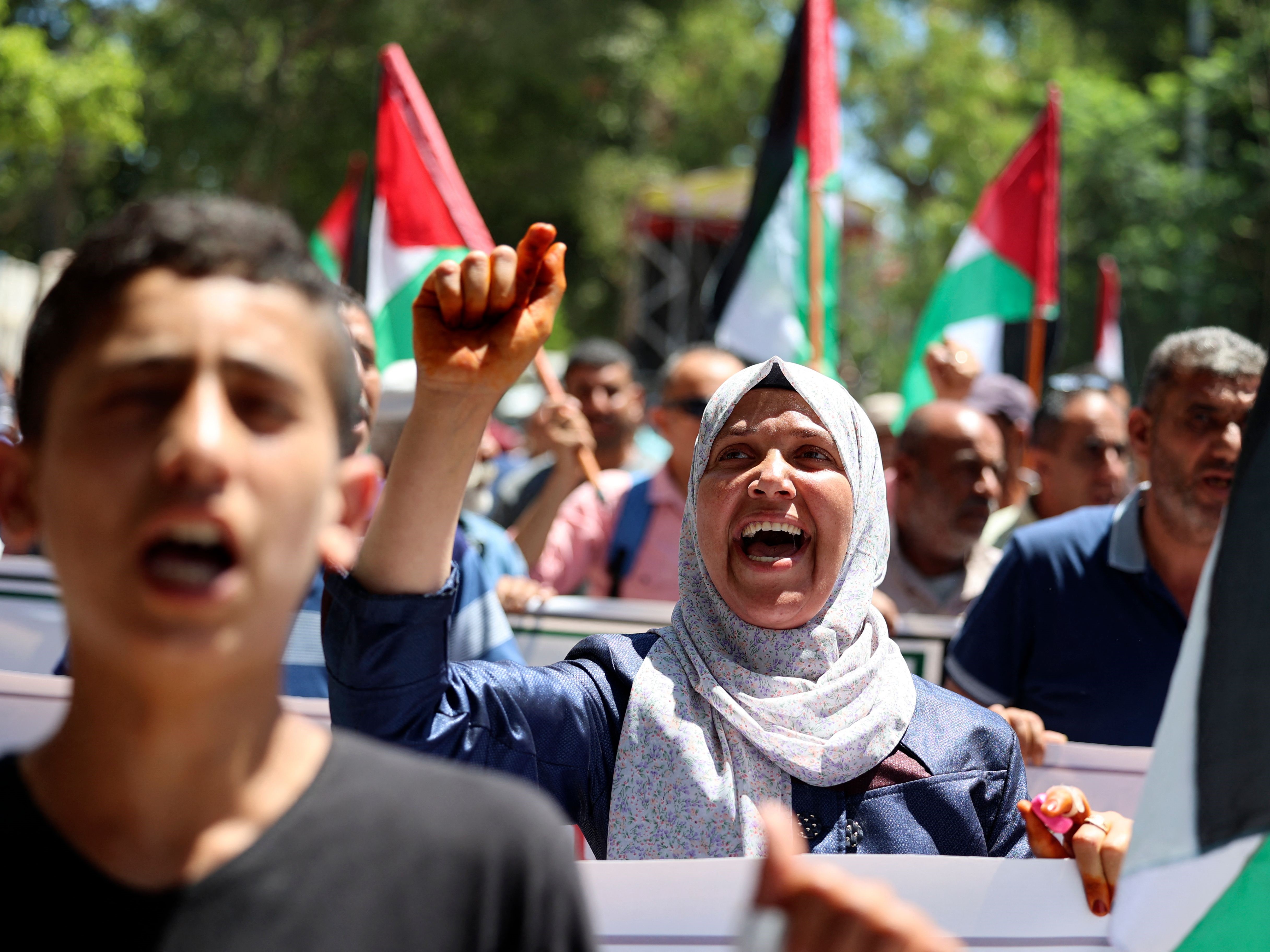 Warga Palestina memperingati penaklukan Jalur Gaza oleh Israel 55 tahun yang lalu dan tahun ke-15 blokadenya.