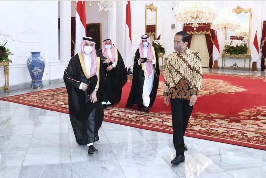 Jokowi Sampaikan Rencana Pembangunan Indonesian House ke Menlu Saudi