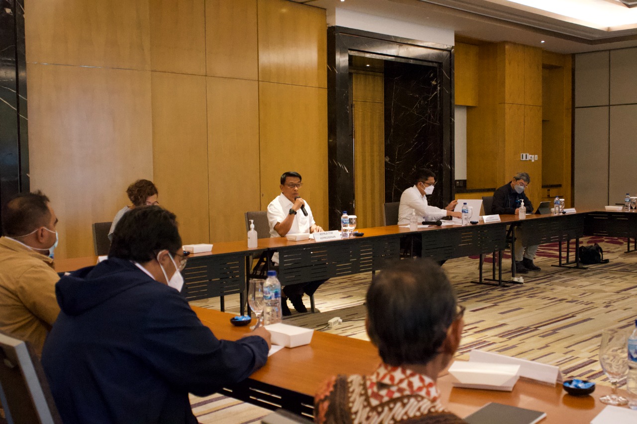 KSP menggelar diskusi dengan banyak pakar dan wakil Kementerian BUMN dan PTPN.