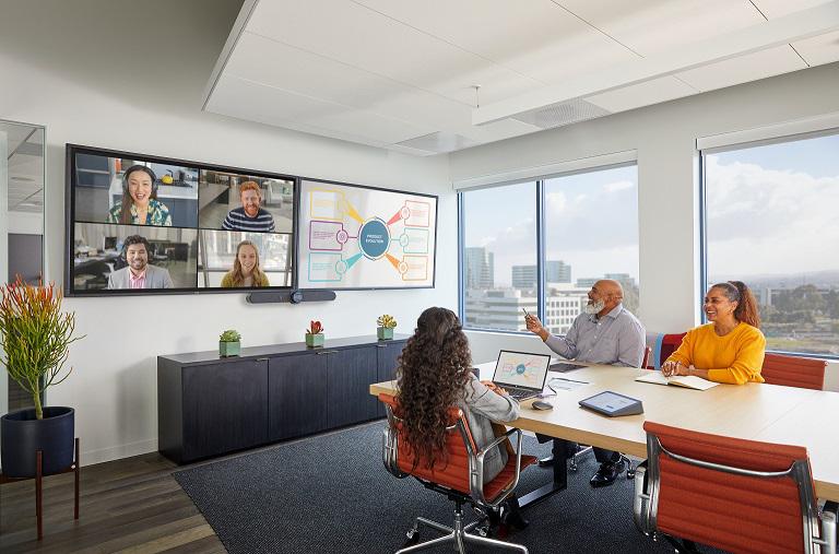 Strategi dari Logitech agar Kinerja Perusahaan Sukses di Era Hybrid