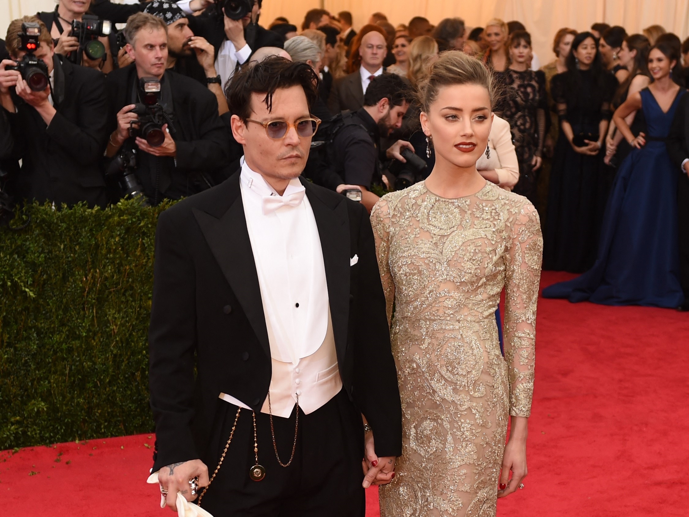 Johnny Depp dan Amber Heard.