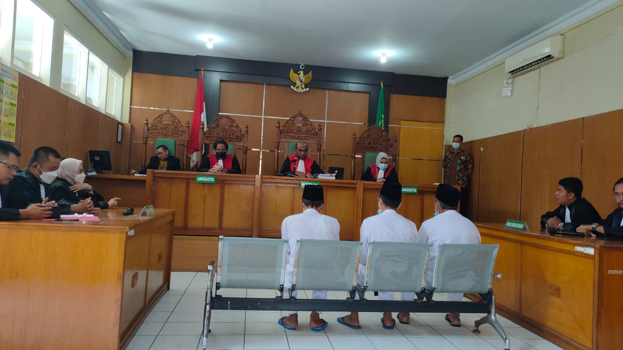 Sidang putusan tiga petinggi NII di PN Garut, Kamis (23/6).