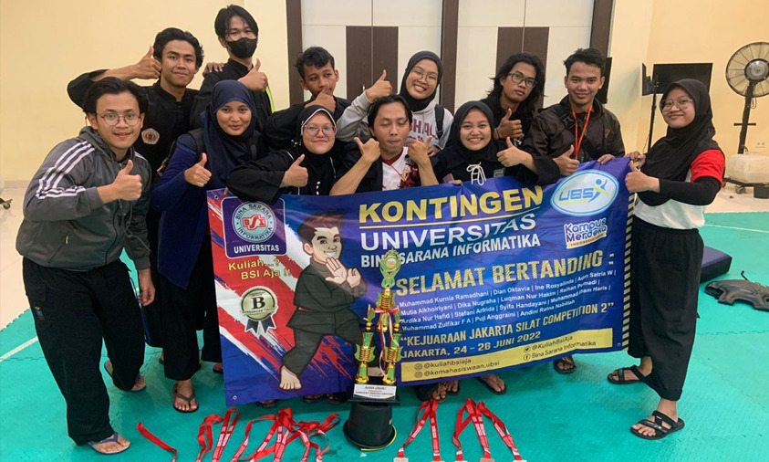Kontingen pancak silat Universitas BSI (Bina Sarana Informatika), sukses membawa pulang 13 medali di Jakarta Silat Competition 2.