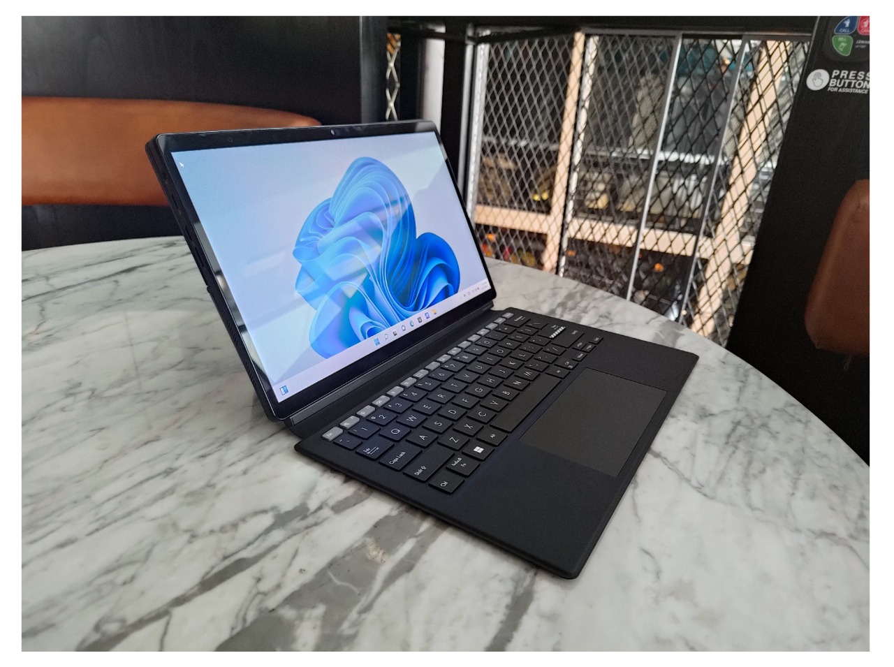 ASUS Vivobook 13 Slate OLED