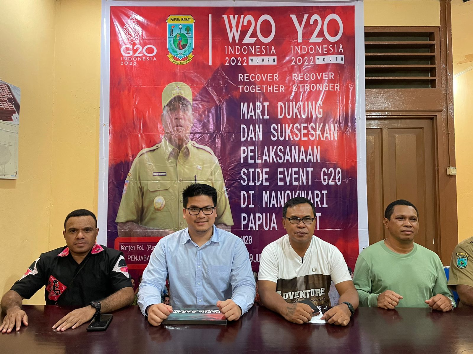 Konferensi pers side event G20 di Manokwari, Papua Barat.