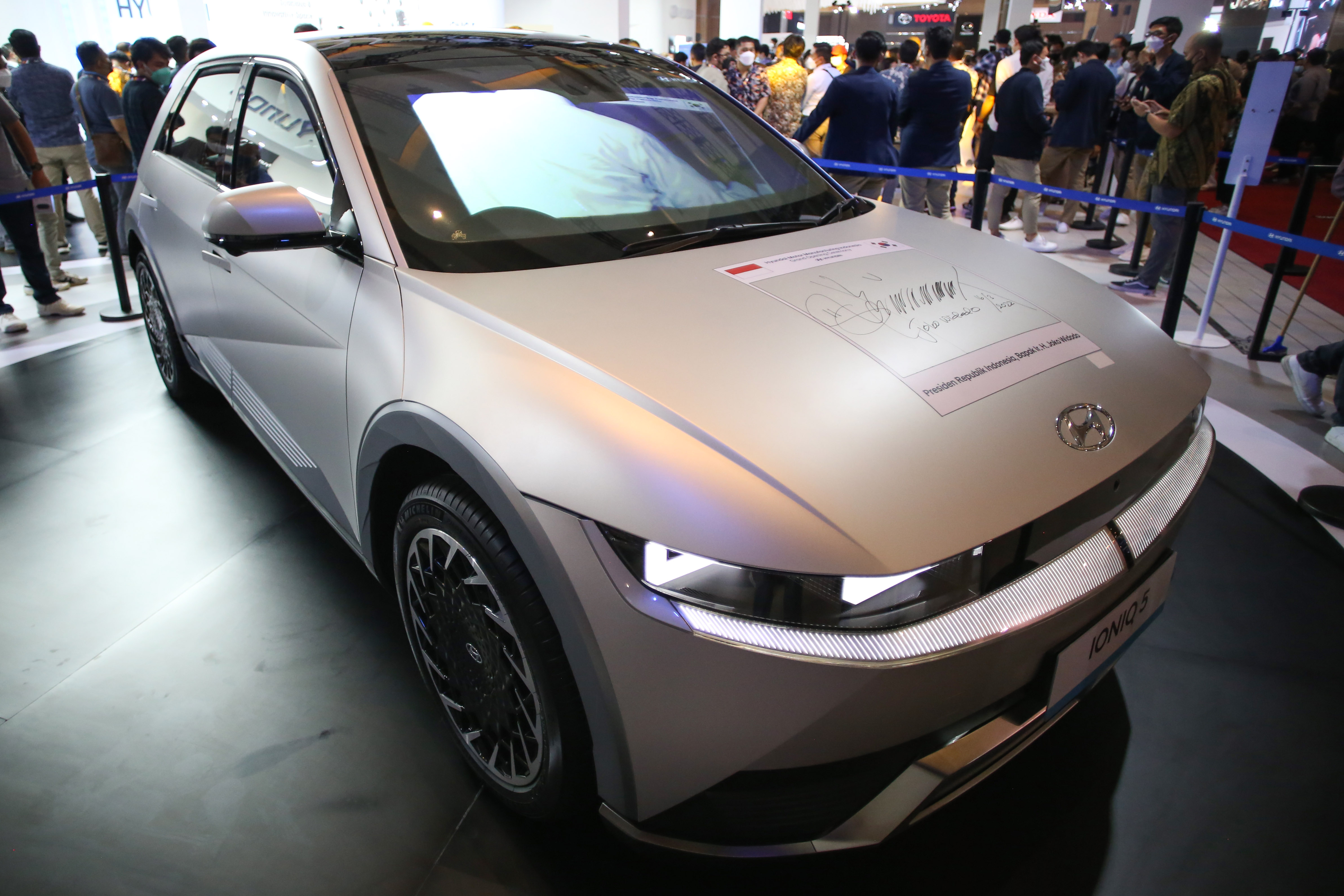 Presiden Pastikan Harga Mobil Listrik Pasti akan Murah