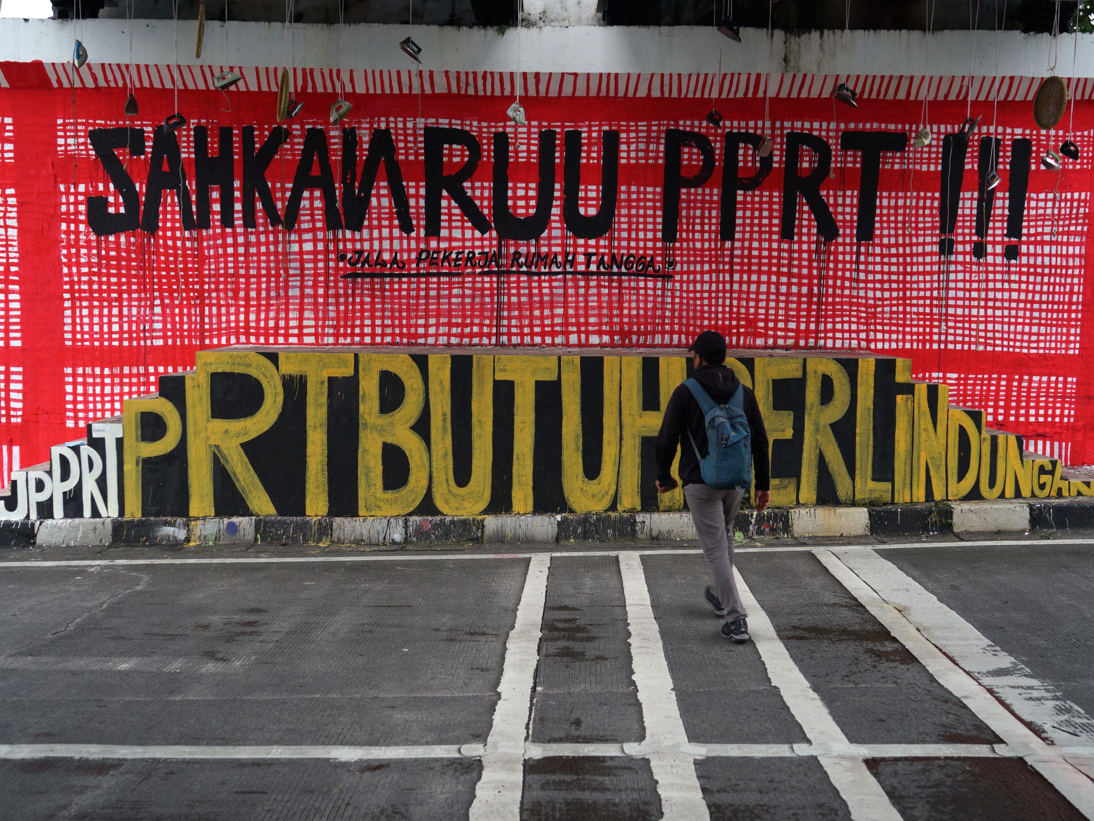 YLKI Soroti Tiga Hal dalam RUU Perlindungan Pekerja Rumah Tangga