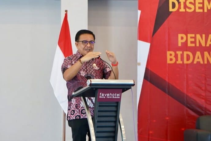 Wali Kota Bitung Mauris Mantiri 