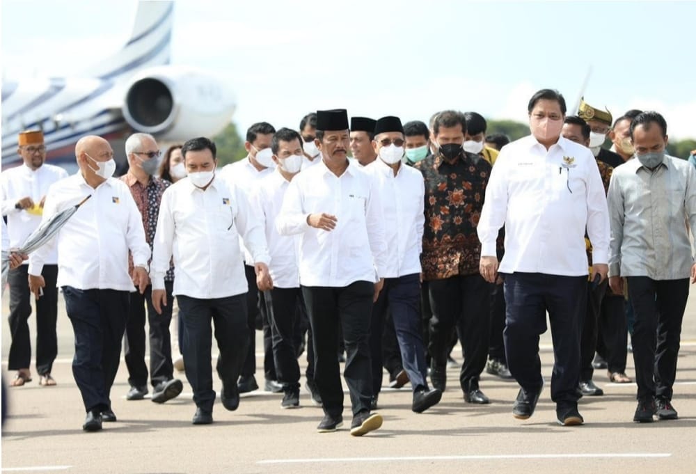 Kepala BP Batam Muhammad Rudi saat mendampingi Mentri Koordinator Bidang Perekonomian Airlangga Hartarto di Batam, Kepri
