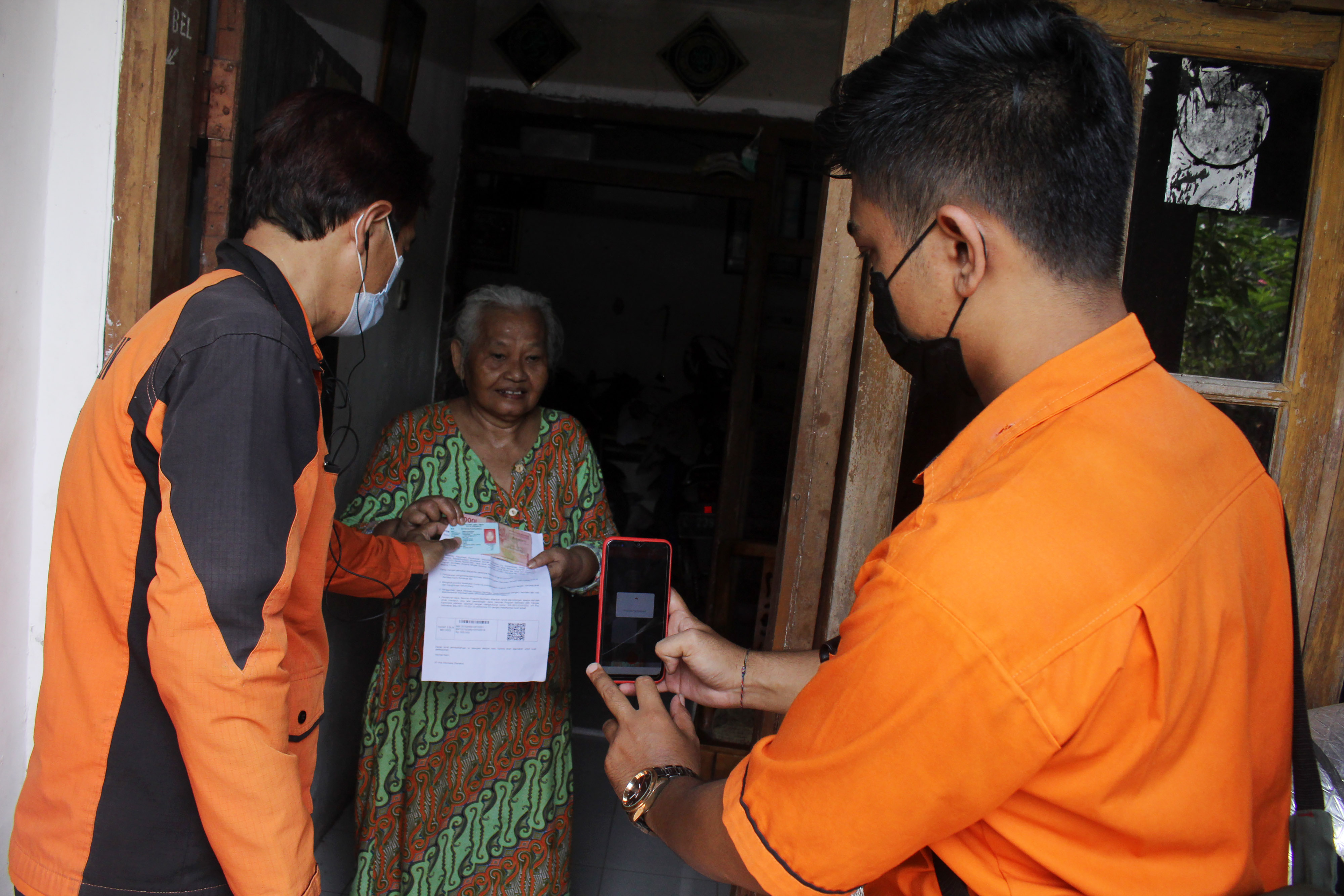 Penyaluran BLT subsidi minyak goreng