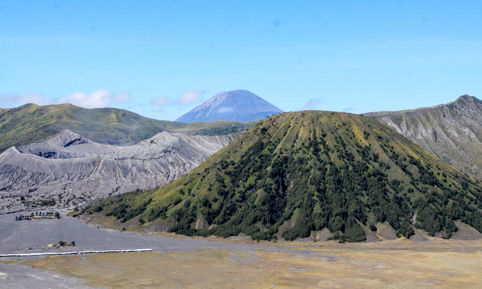 Suasana Kawasan Taman Nasional Bromo Tengger Semeru 