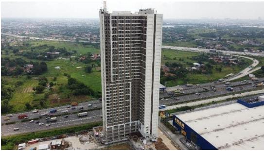 Sky House Alam Sutera+ berlokasi tepat di CBD Alam Sutera, Tangerang.