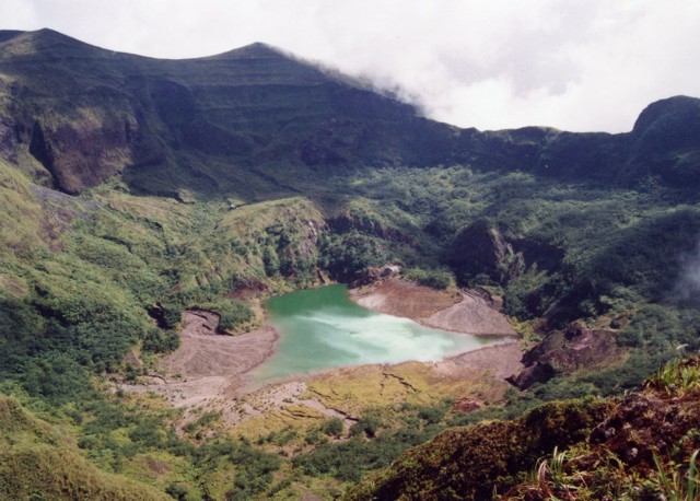 Gunung Awu di Sangihe, Sulawesi Utara