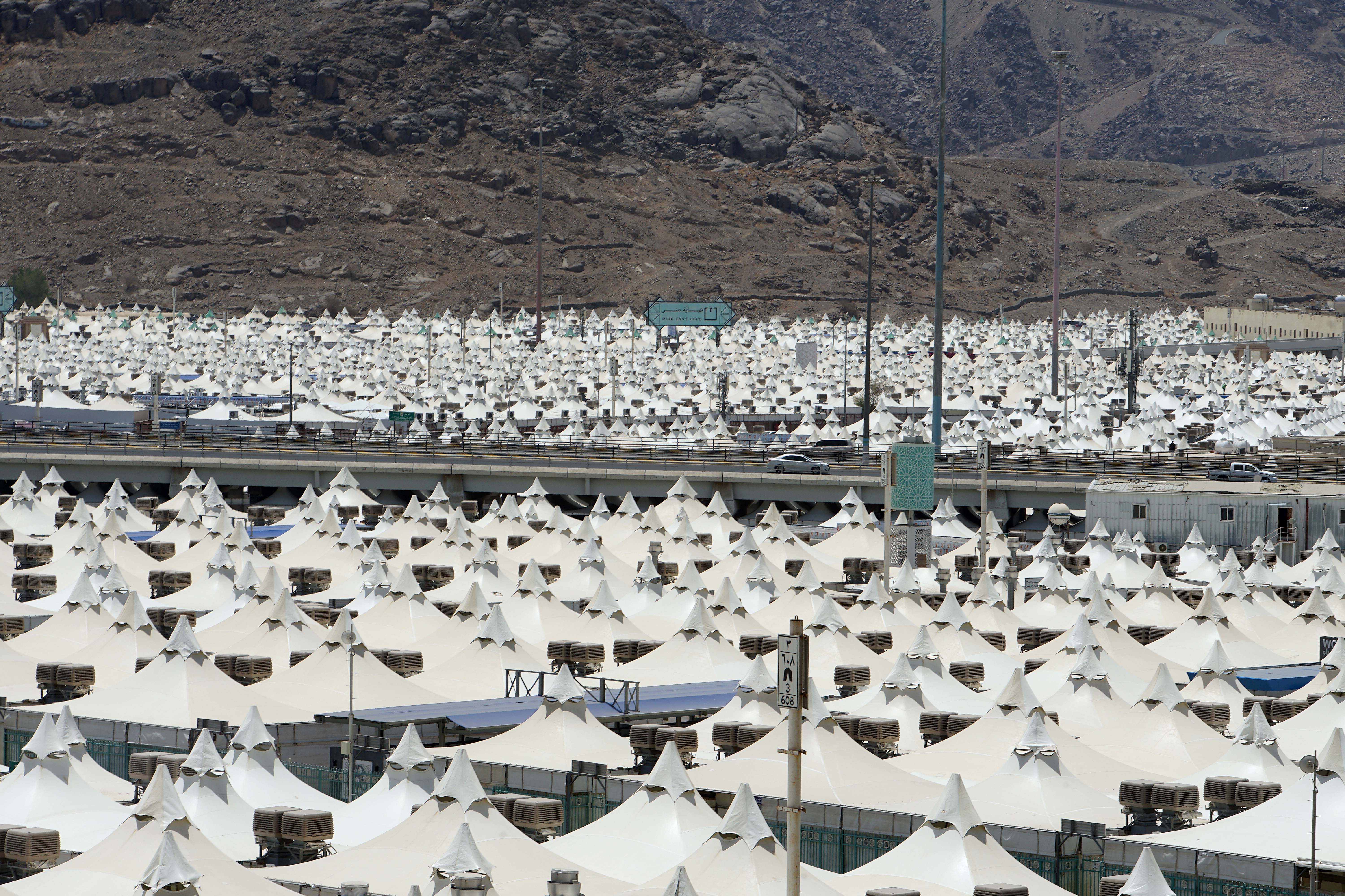 Lautan tenda jemaah haji di kawasan Mina, Mekkah, Arab Saudi.