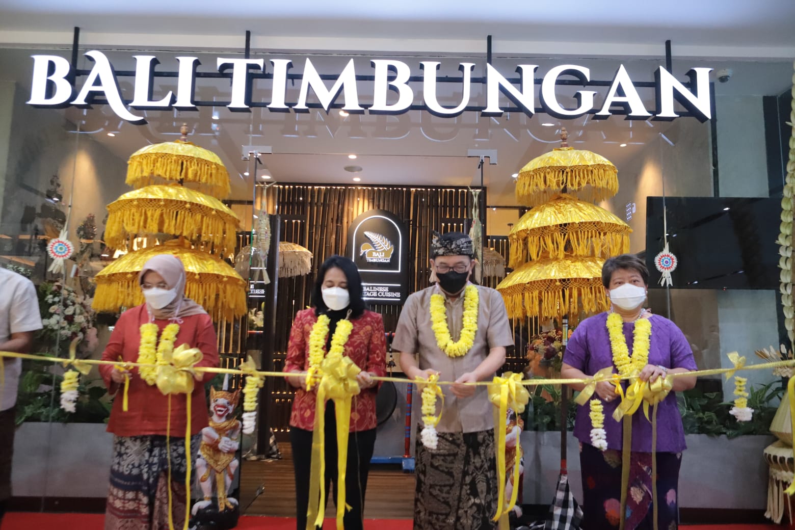 Peresmian restoran khas Bali dengan nama Bali Timbungan di Gedung Sarinah, Jakarta,  